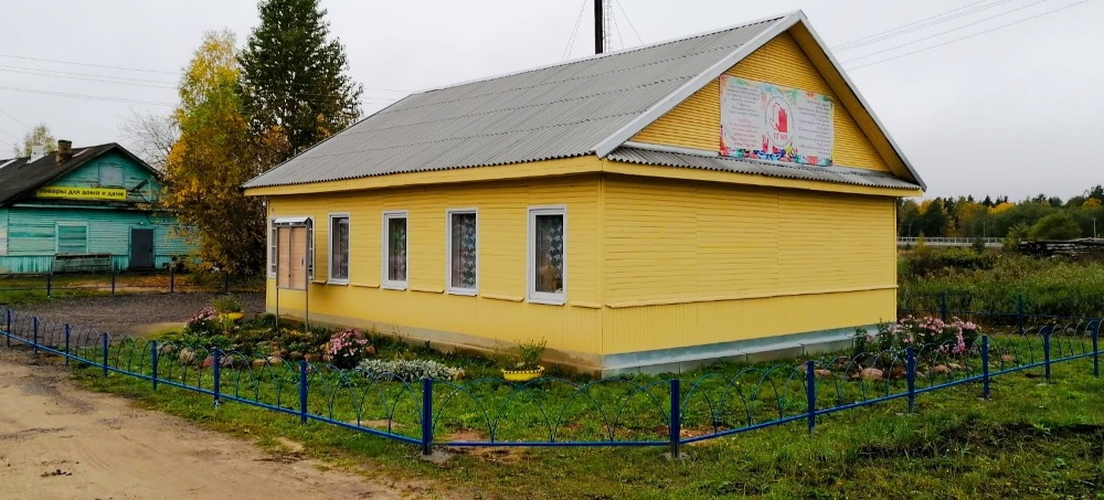 В границах ТОС &quot;Новый день&quot; ж/д.ст.Кабожа благоустроена территория, прилегающая к Центру досуга.