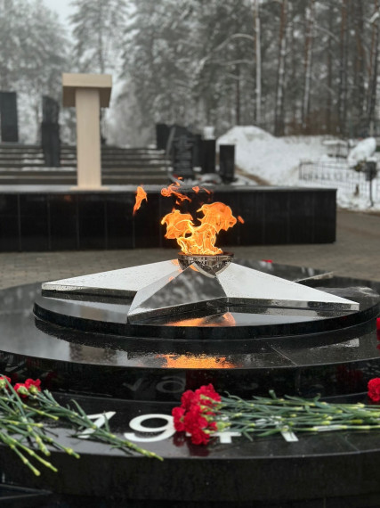 Открытие воинских захоронений на гражданском кладбище п. Хвойная после реконструкции. Открытие воинских захоронений на гражданском кладбище п. Хвойная после реконструкции.