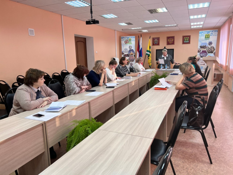 20 декабря состоялось заключительное заседание межведомственной антинаркотической комиссии под председательством Главы округа Новосёловой Светланы Анатольевны.. 20 декабря состоялось заключительное заседание межведомственной антинаркотической комиссии под председательством Главы округа Новосёловой Светланы Анатольевны..